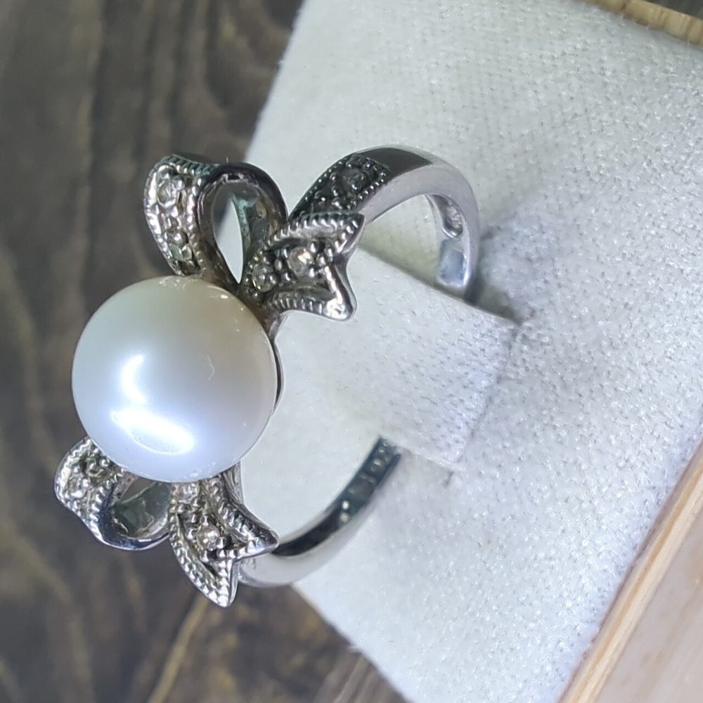 Diamond & Pearl 925 Sterling Silver Bow Ring Size 7 - Picture 4 of 14